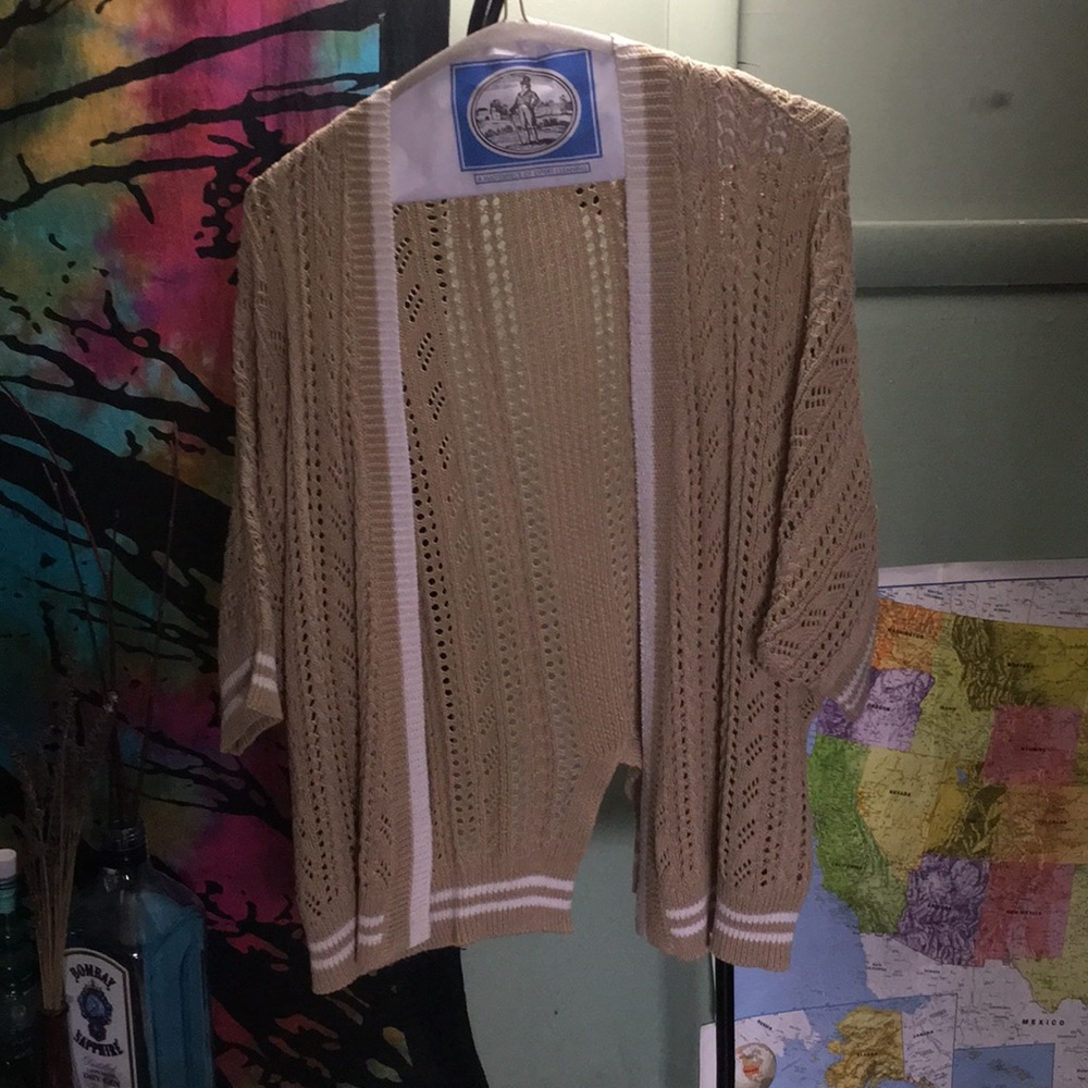 Retro-Ology tan and white knitted cardigan